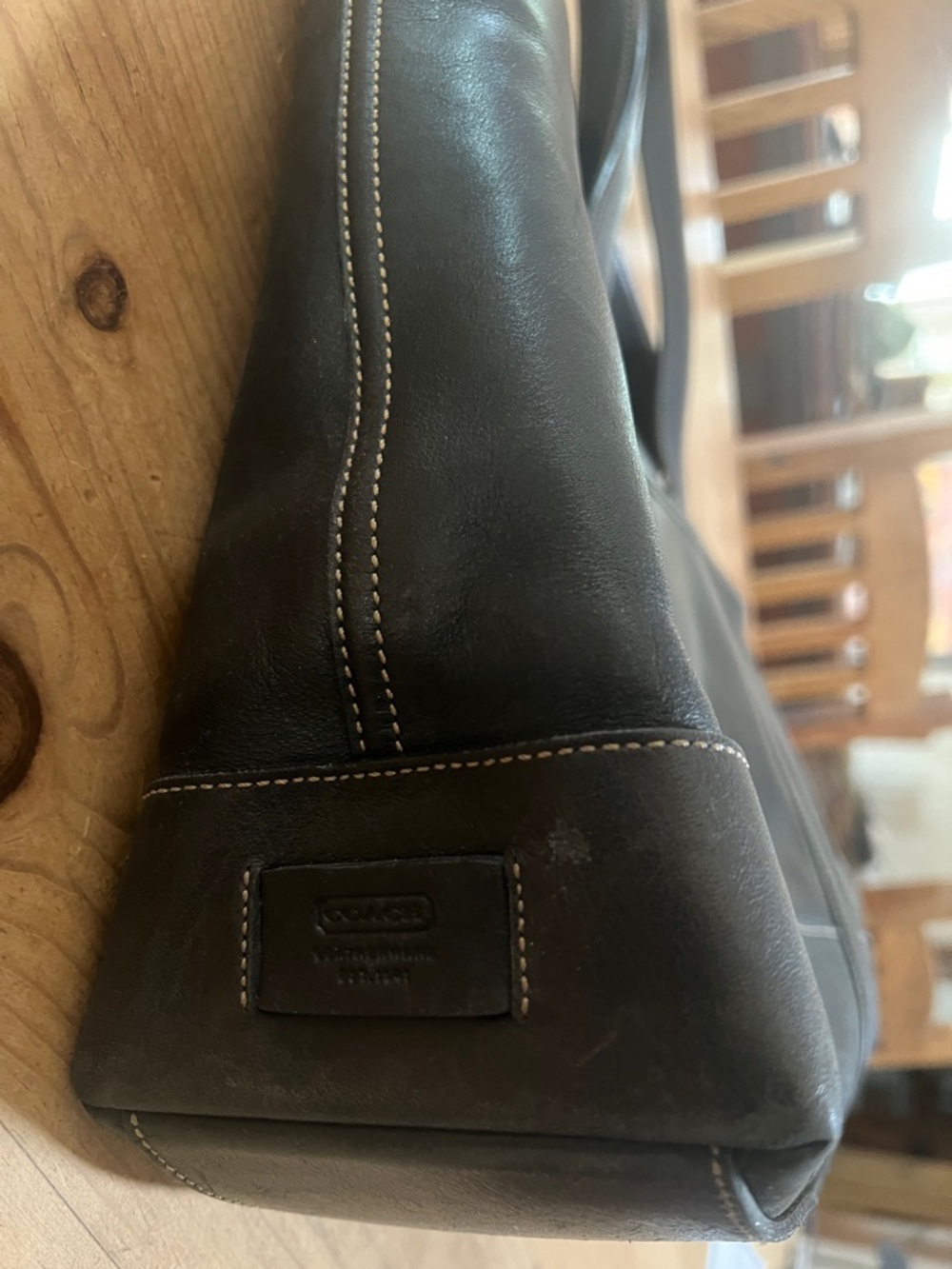 Coach leather tote bag size 18 width x 12 height. Excellent condition - Picture 9 of 10